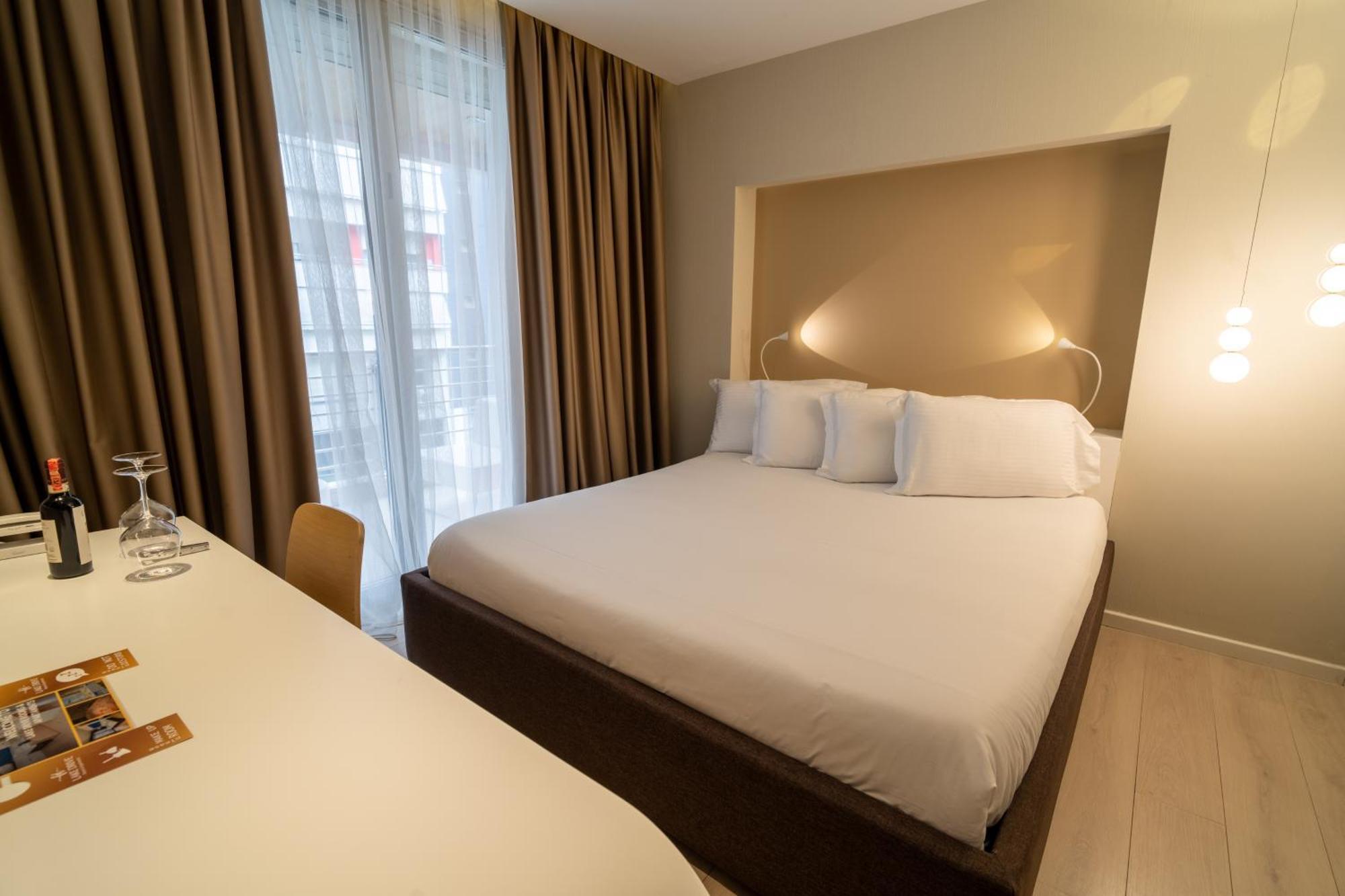 Lake Drive Rooms&Apartments Тирана Екстер'єр фото